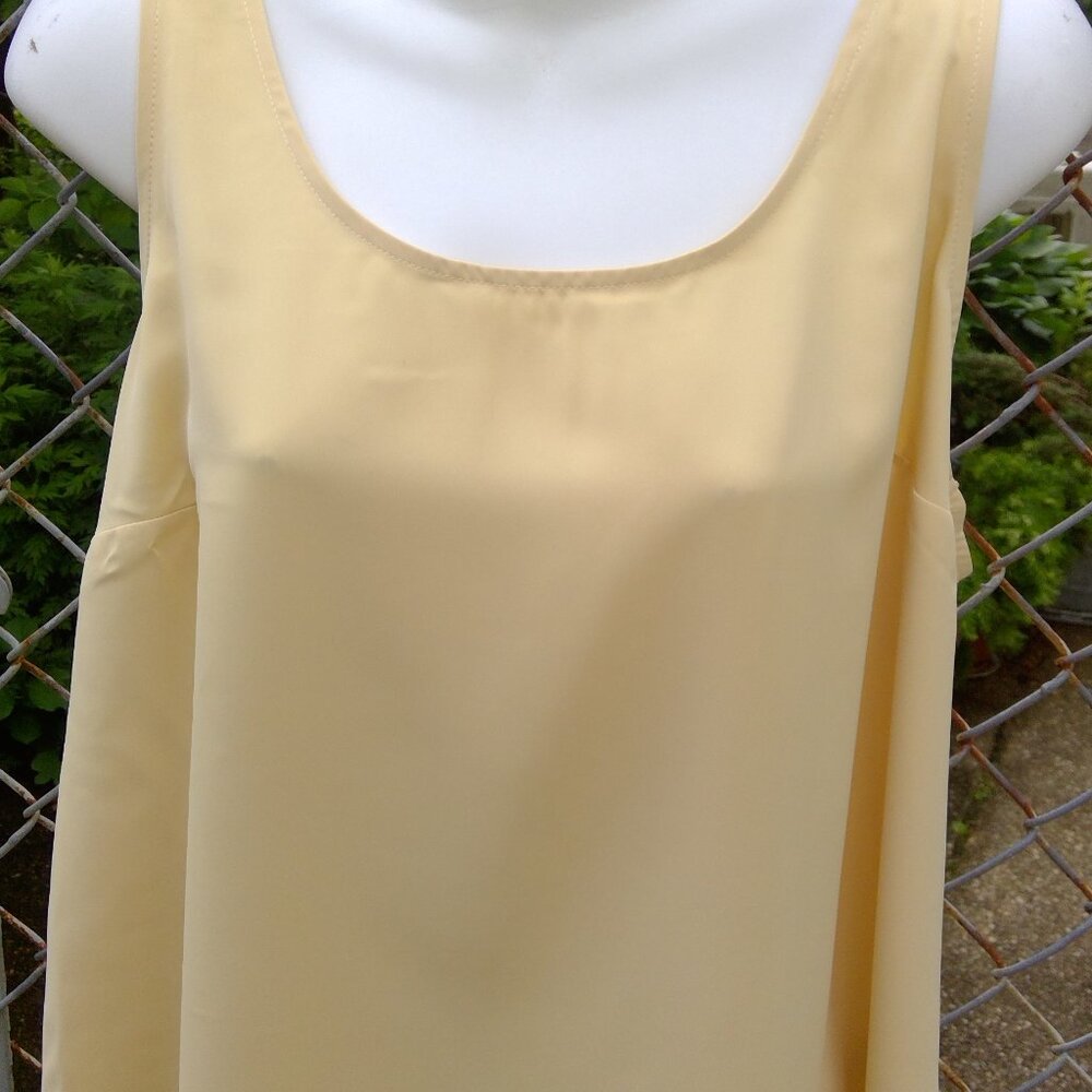 Yellow Silk Feel Tank Top Size 12 NWT